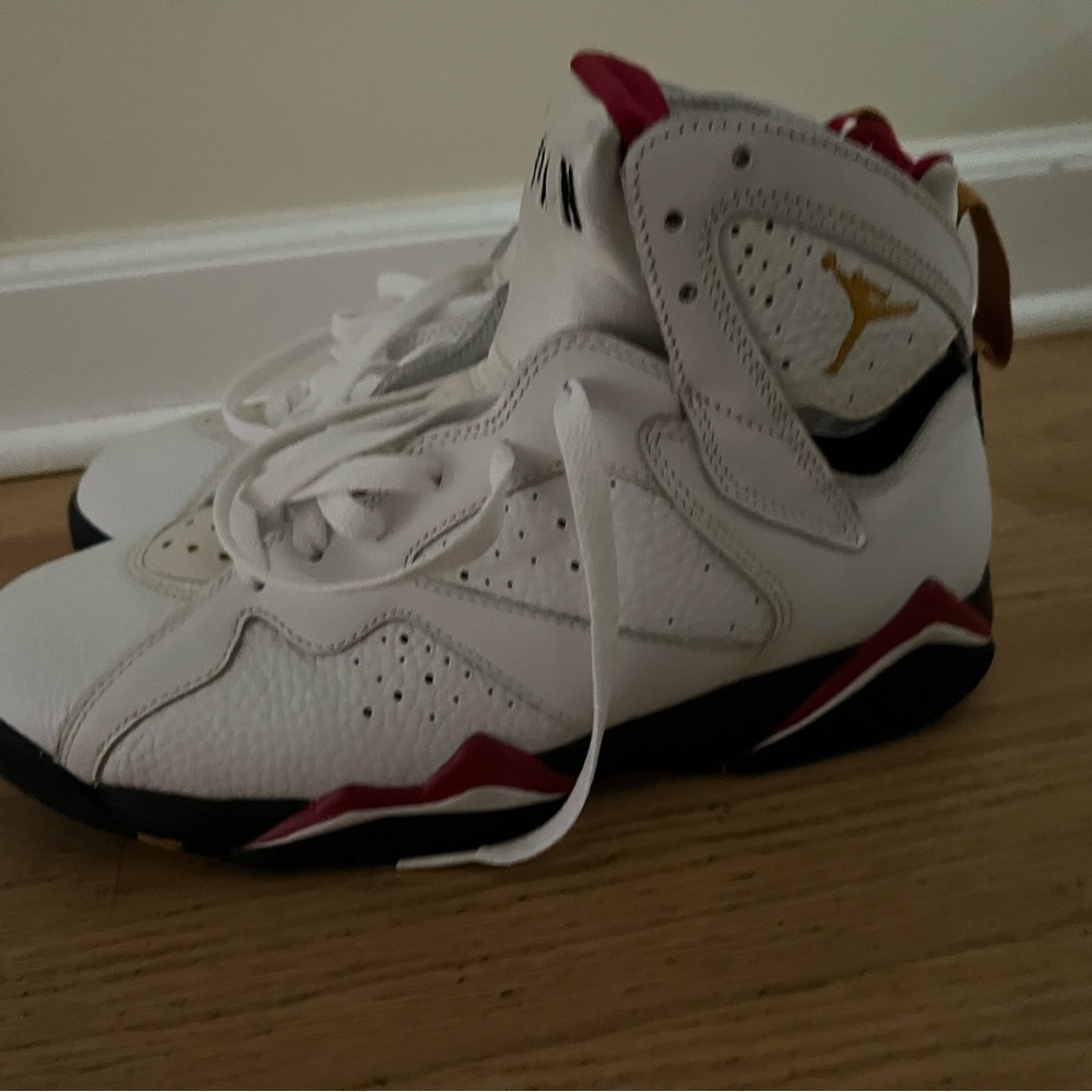Size 7.5 Men’s- Jordan 7 Cardinal 2022